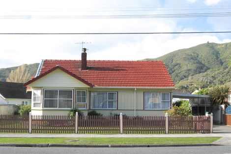 Photo of property in 94 Judd Crescent, Naenae, Lower Hutt, 5011