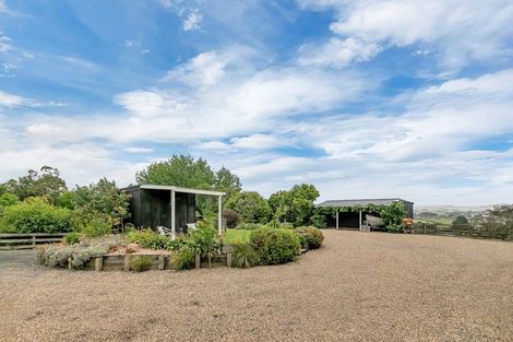 Photo of property in 75 Pipitiwai Drive, Helensville, Kaukapakapa, 0871