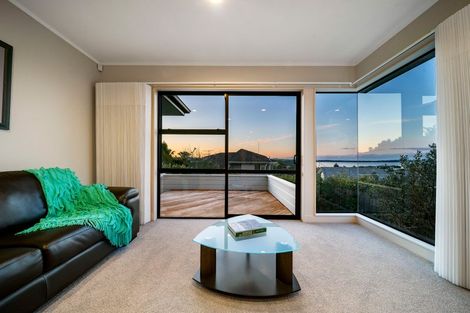 Photo of property in 10 Toroa Street, Torbay, Auckland, 0630