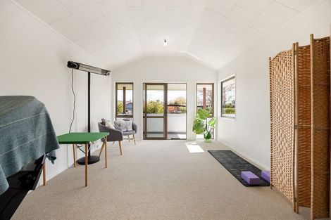 Photo of property in 2 Byron Street, Leamington, Cambridge, 3432