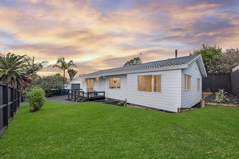 Photo of property in 39 Glynnbrooke Street, Te Atatu South, Auckland, 0610