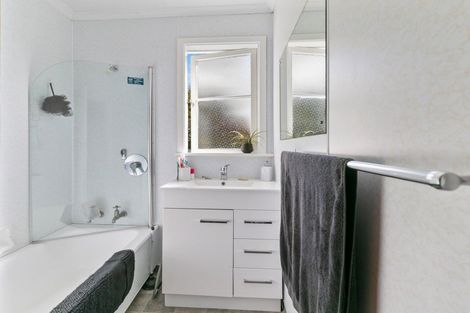 Photo of property in 19 Green Avenue, Levin, 5510