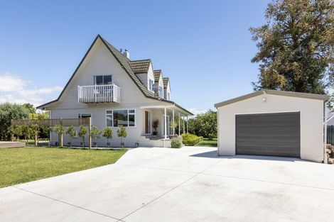 Photo of property in 32 Lucknow Road, Havelock North, 4130