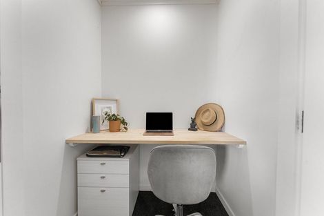 Photo of property in 407 Devon Street West, Lynmouth, New Plymouth, 4310