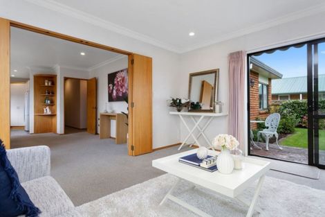 Photo of property in 26 Grey Street, Cambridge, 3434