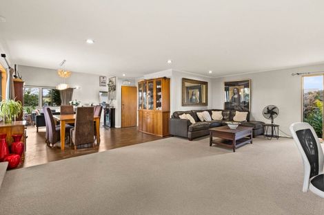 Photo of property in 16 Cormack Place, Greenmeadows, Napier, 4112