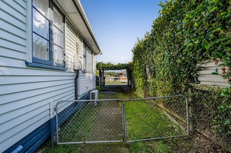 Photo of property in 117 Frankley Road, Frankleigh Park, New Plymouth, 4310