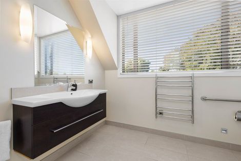 Photo of property in 16 Le Quesnoy Place, Cambridge, 3434