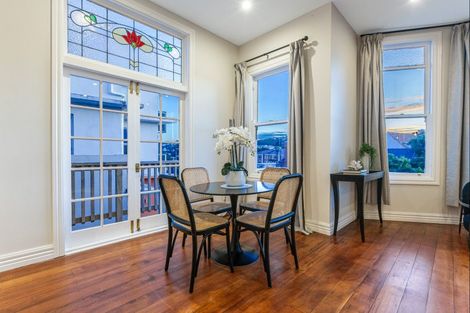 Photo of property in 68 Northland Road, Northland, Wellington, 6012