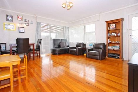 Photo of property in 1/303 Pakuranga Road, Pakuranga Heights, Auckland, 2010
