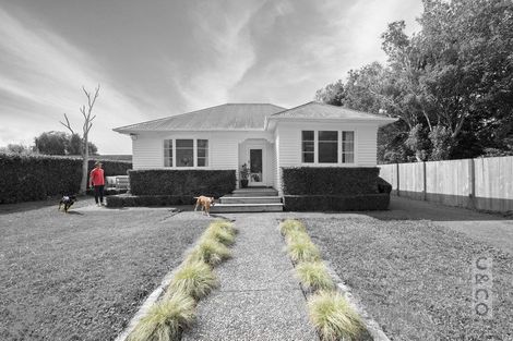 Photo of property in 49 Cambridge Road, Riverhead, 0820