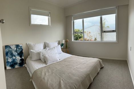 Photo of property in 5 Nikau Street, Inglewood, 4330