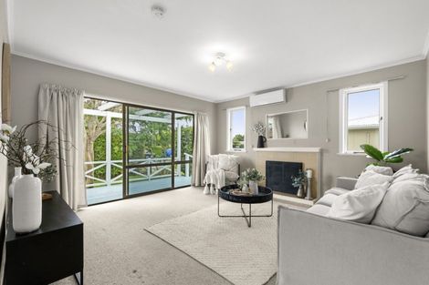 Photo of property in 49 Queen Road, Bellevue, Tauranga, 3110