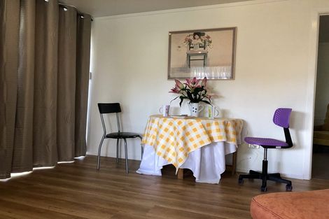 Photo of property in 2b Zion Road, Birkenhead, Auckland, 0626