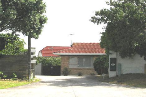 Photo of property in 330a East Coast Road, Sunnynook, Auckland, 0632