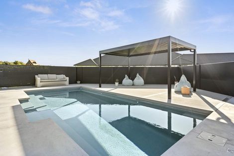 Photo of property in 15 Mike Smith Drive, Cambridge, 3434