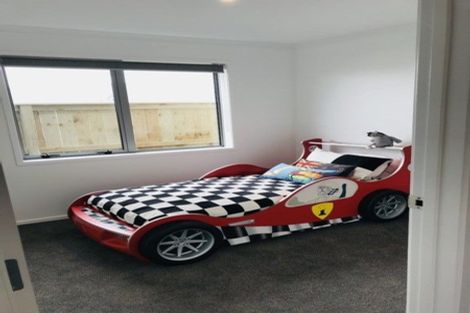 Photo of property in 19 Papa Orchard Drive, Kumeu, 0810