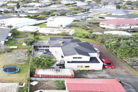 Photo of property in 185a Te Atatu Road, Te Atatu South, Auckland, 0610