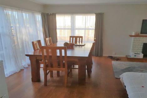 Photo of property in 10 Valley Road, Waiuku, 2123