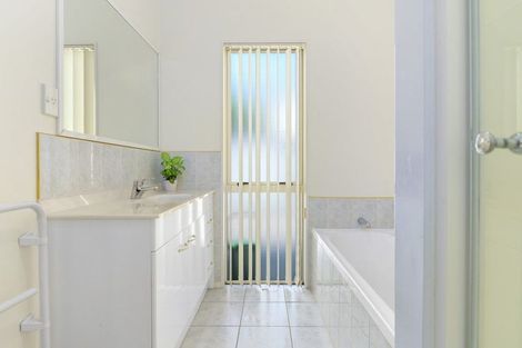 Photo of property in 30 Huntington Drive, Huntington, Hamilton, 3210