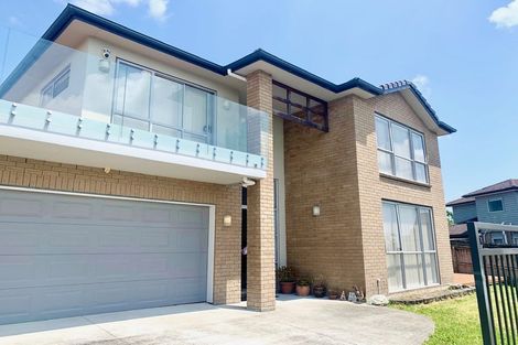 Photo of property in 13 Gordon Stanley Drive, Massey, Auckland, 0614