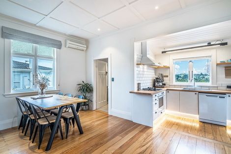 Photo of property in 1/134 Birkenhead Avenue, Birkenhead, Auckland, 0626