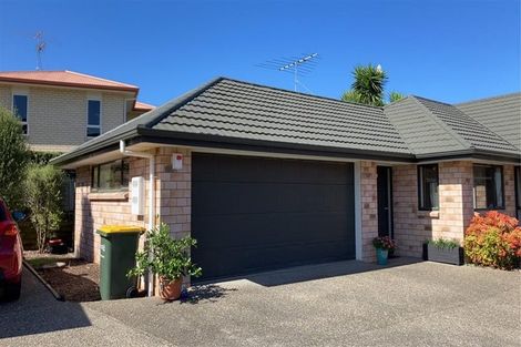 Photo of property in 12a Max Short Drive, Pukekohe, 2120