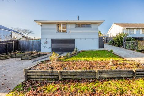 Photo of property in 35 Moncrieff Avenue, Clendon Park, Auckland, 2103