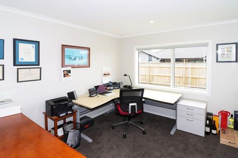 Photo of property in 60 Feist Street, Carterton, 5713