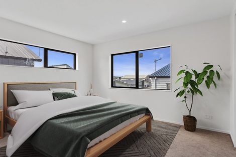 Photo of property in 20 Port Way, Rosehill, 2113