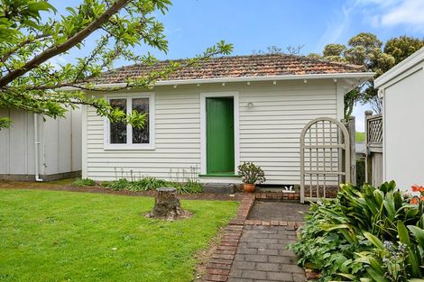 Photo of property in 533 Devon Street West, Blagdon, New Plymouth, 4310