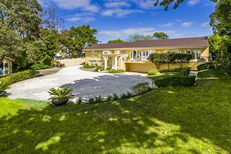 Photo of property in 40 Shakespeare Road, Milford, Auckland, 0620