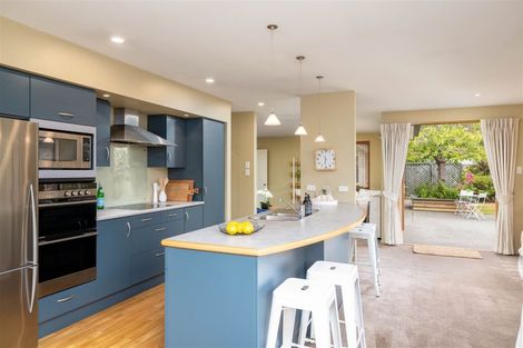 Photo of property in 8 Piper Lane, Beckenham, Christchurch, 8023