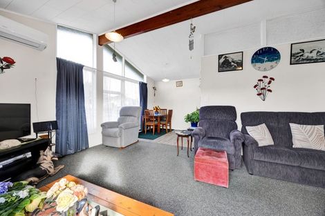 Photo of property in 5 Iredale Road, Hawera, 4610