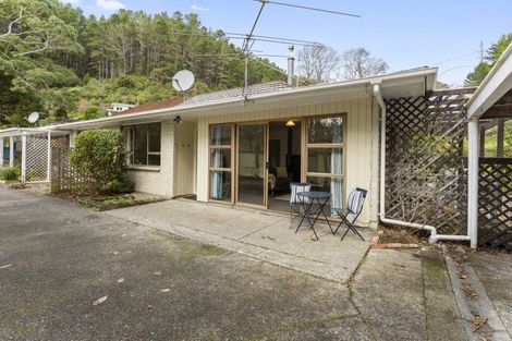 Photo of property in 2/110 Pinehaven Road, Pinehaven, Upper Hutt, 5019