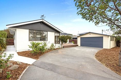 Photo of property in 33 Bridge Street, New Brighton, Christchurch, 8062