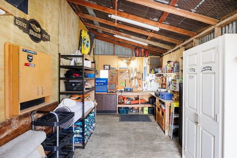 Photo of property in 1193 Taonui Road, Colyton, Feilding, 4775
