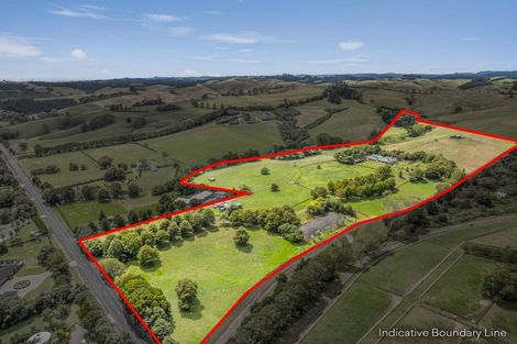 Photo of property in 1021 Peak Road, Helensville, 0875