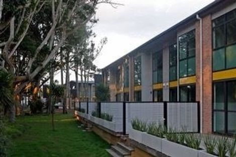 Photo of property in 6/182 Flat Bush School Road, Flat Bush, Auckland, 2019