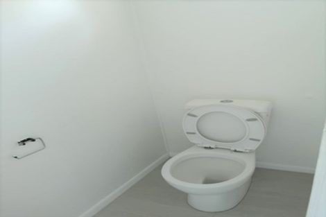 Photo of property in 4 Evans Road, Glen Eden, Auckland, 0602