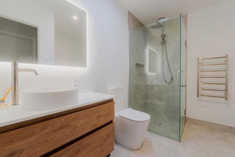 Photo of property in 43 Barn Road, Jacks Point, 9371