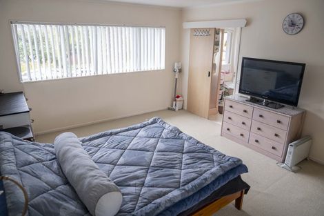 Photo of property in 13 Gala Place, Henderson, Auckland, 0612