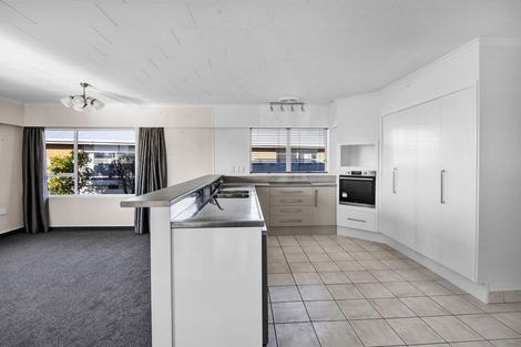 Photo of property in 25 Victoria Street, Hawera, 4610