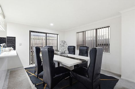 Photo of property in 56a Cambridge Terrace, Papatoetoe, Auckland, 2025