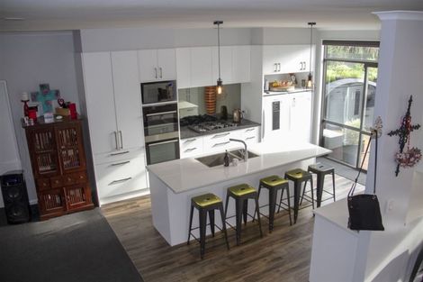 Photo of property in 10 Claverton Grove, Churton Park, Wellington, 6037