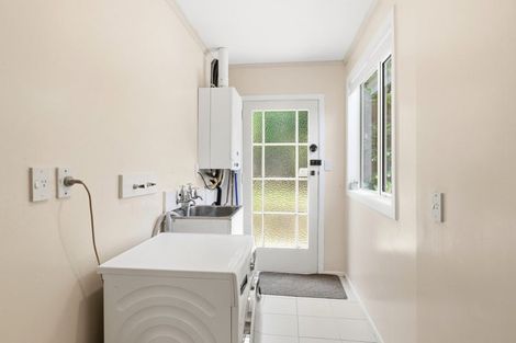 Photo of property in 34 Ranui Crescent, Khandallah, Wellington, 6035