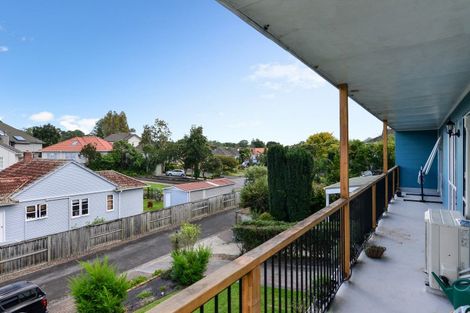 Photo of property in 3 Dillon Place, Hamilton East, Hamilton, 3216