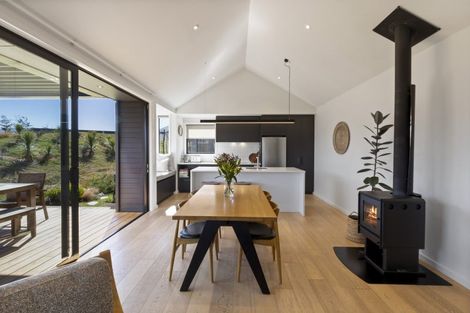 Photo of property in 7 Kotuku Lane, Jacks Point, Queenstown, 9371