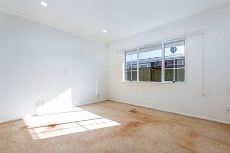 Photo of property in 106 Cook Street, West End, Palmerston North, 4410