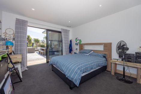 Photo of property in 22 Old Racecourse Road, Albert Town, Wanaka, 9305